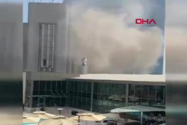 İstanbul'da plazada yangın &ccedil;ıktı!