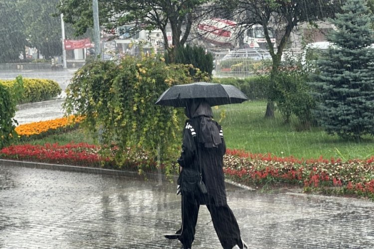 Düzce'de Meteoroloji'den sağanak yağış uyarısı