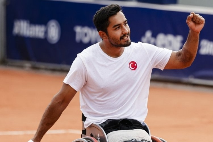 Ahmet Kaplan tekerlekli sandalye teniste bronz madalya ma&ccedil;ına &ccedil;ıkacak!