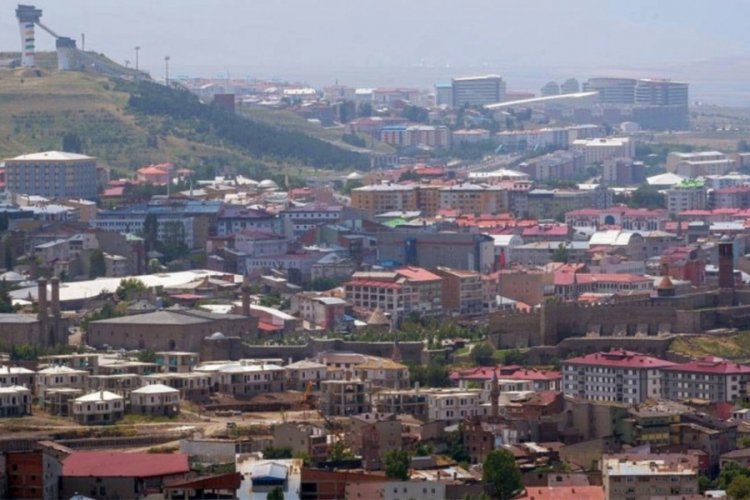 Erzurum Valiliği'den alkol yasağı kararı! A&ccedil;ık alanlarda i&ccedil;ilemeyecek
