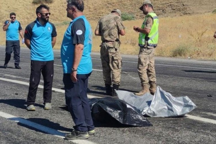 Van'da feci kaza! 2 &ouml;l&uuml;, 4 yaralı