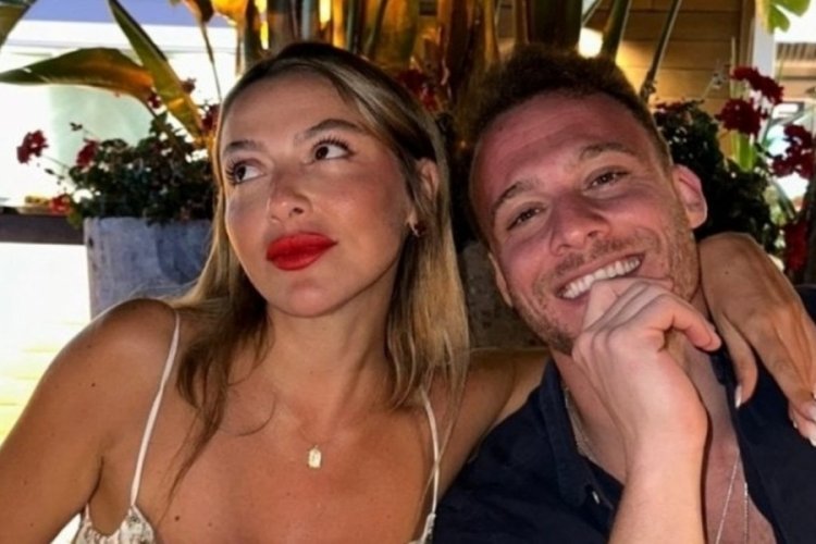 Kerem B&uuml;rsin ve Hadise İtalya'da şakalaştı