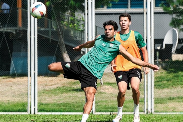 Bursaspor, D&uuml;zcespor ma&ccedil;ı hazırlıklarını tamamladı