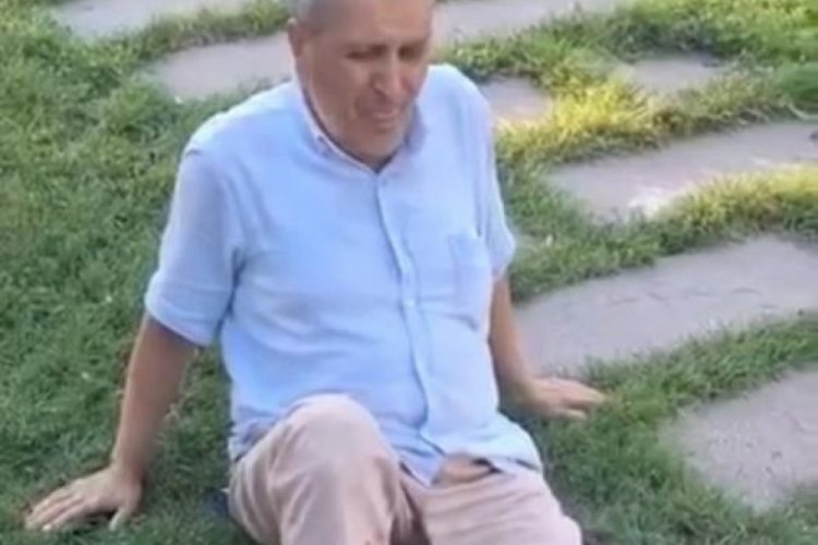 Sokak k&ouml;peğinin saldırdığı yaşlı adam bacağından yaralandı