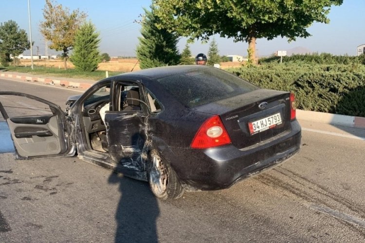Karaman'da feci kaza! Aracın motoru havaya u&ccedil;tu