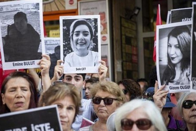 Son 8 ayda y&uuml;zlerce kadın &ouml;ld&uuml;r&uuml;ld&uuml;!