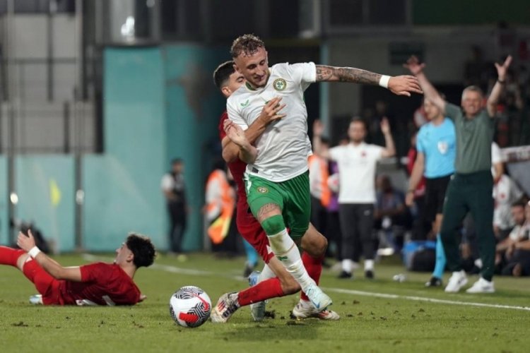 &Uuml;mit Milli Takım İrlanda Cumhuriyeti'ne mağlup oldu