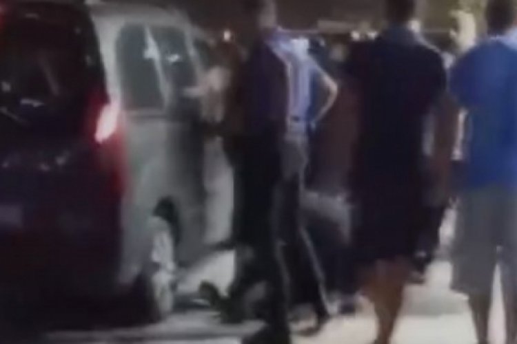 Kocaeli'de kafede &ccedil;ıkan tartışmada kan d&ouml;k&uuml;ld&uuml;