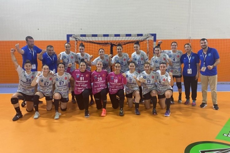 Bursa B&uuml;y&uuml;kşehir Belediyespor 2'de 2 yaptı