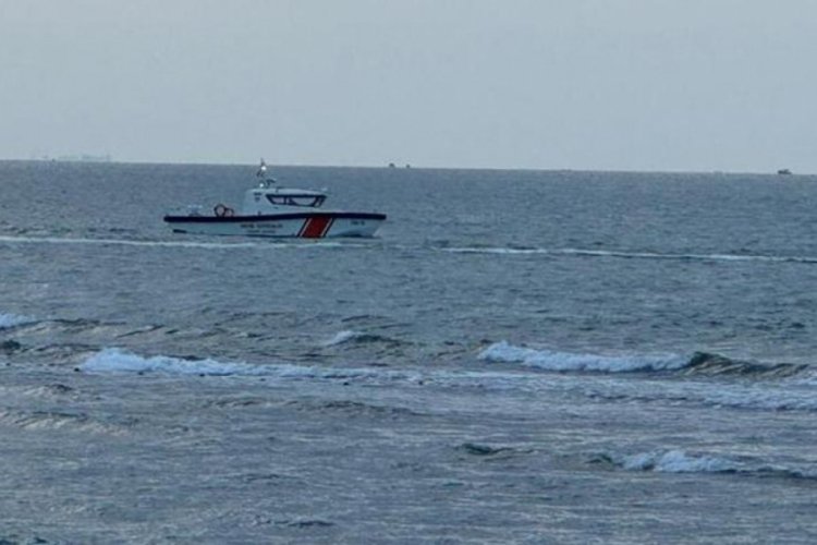 Samsun'da 6 kişilik aile, serinlemek i&ccedil;in girdikleri denizde boğulma tehlikesi ge&ccedil;irdi
