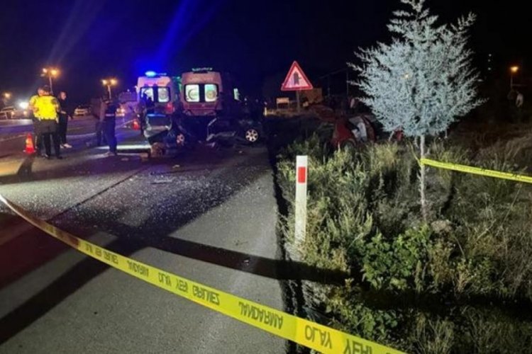 Burdur'da feci kaza! 18 ve 20 yaşında hayatlarını kaybettiler