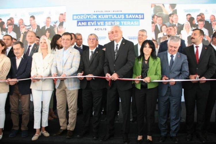 İBB Başkanı İmamoğlu, Boz&uuml;y&uuml;k'te Kurtuluş Savaşı ve İn&ouml;n&uuml; Zaferleri Anı Evi ve Seyir Terası'nın a&ccedil;ılışına katıldı