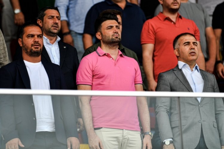 Bursaspor Başkanı Enes &Ccedil;elik: Artı ve eksilerimizi hamaset yapmadan ortaya koymamız gerekiyor