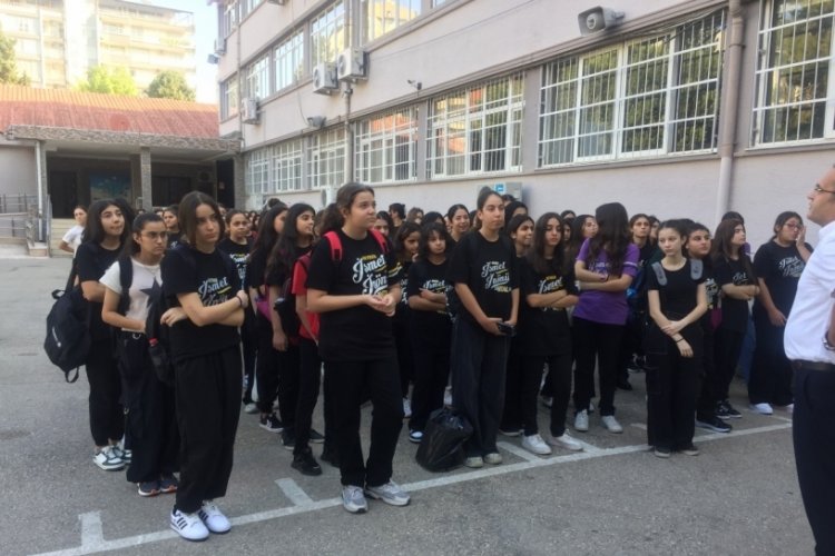 Adana'da 492 bin 857 &ouml;ğrenci ders başı yaptı