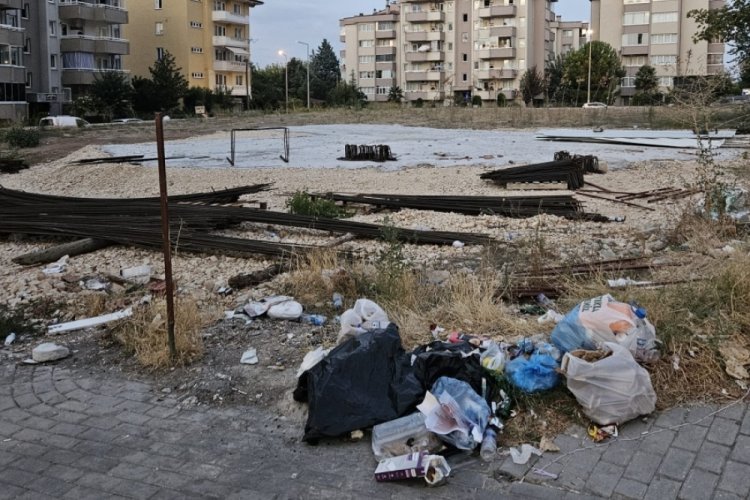 Bursa'da park yapılacaktı &ccedil;&ouml;pl&uuml;ğe d&ouml;nd&uuml;!