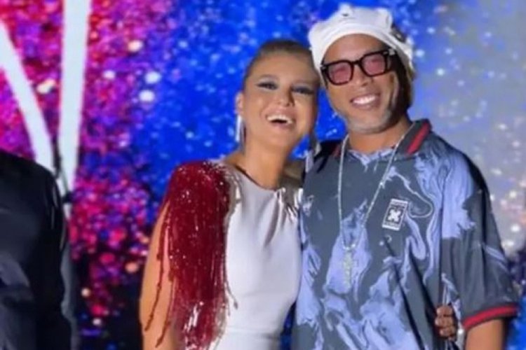 Ronaldinho, G&uuml;lben Ergen'in sahnesinde!