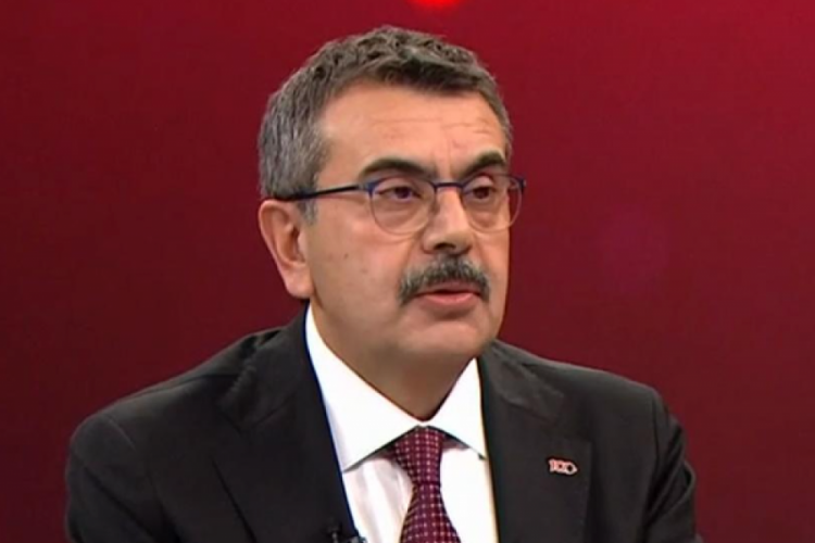 Bakan Tekin'den yeni m&uuml;fredat ve Narin a&ccedil;ıklaması
