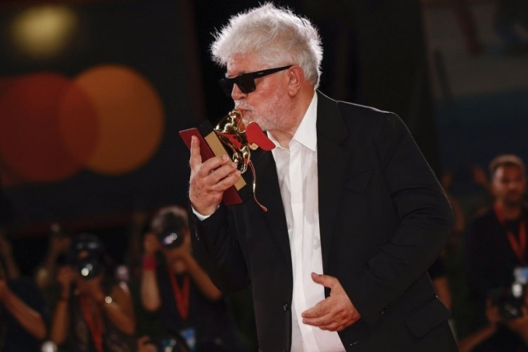 Venedik Film Festivali: Pedro Almod&oacute;var 81. Altın Aslan &ouml;d&uuml;l&uuml;n&uuml;n sahibi