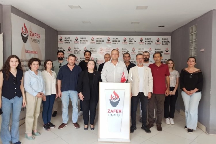 Zafer Partisi Bursa İl Teşkilatı, yeni eğitim &ouml;ğretim yılını kutladı
