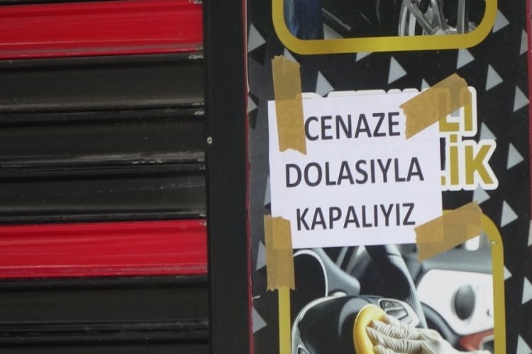 D&ouml;nerci tezgahında &ccedil;alışan kişi silahlı saldırıcı sonucu hayatını kaybetti