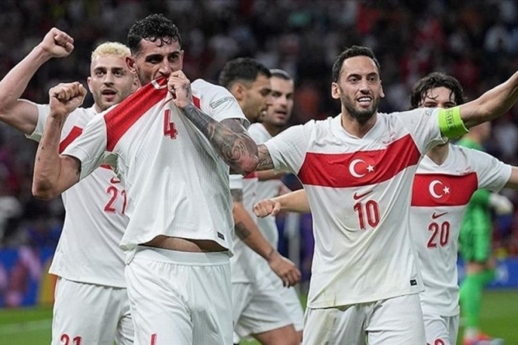 T&uuml;rkiye İzlanda ma&ccedil;ının muhtemel 11'leri a&ccedil;ıklandı