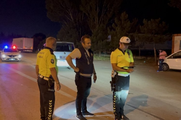 Bolu girişindeki uygulamada ara&ccedil;lar denetlendi