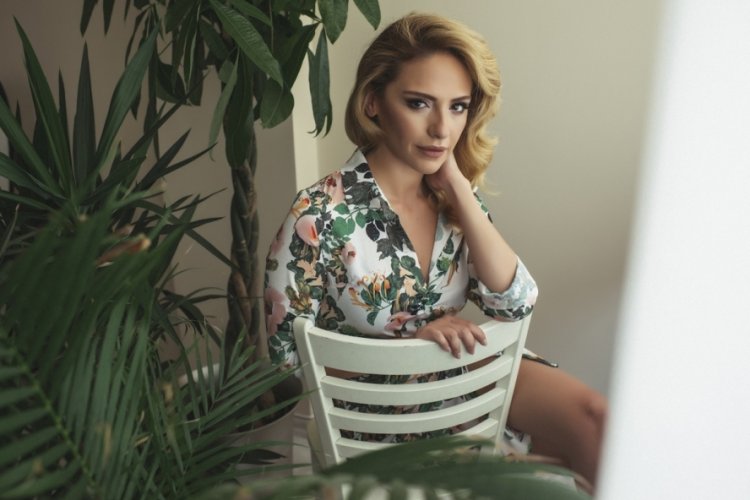 Sinem Uslu ekranlara geri dönüyor! 