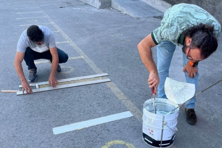 Kayseri'de &ouml;ğretmenler ve veliler okullarını yeniledi