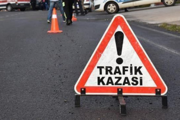 Balıkesir'de kontrol&uuml; kaybeden motosiklet s&uuml;r&uuml;c&uuml;s&uuml; d&uuml;ş&uuml;p hayatını kaybetti