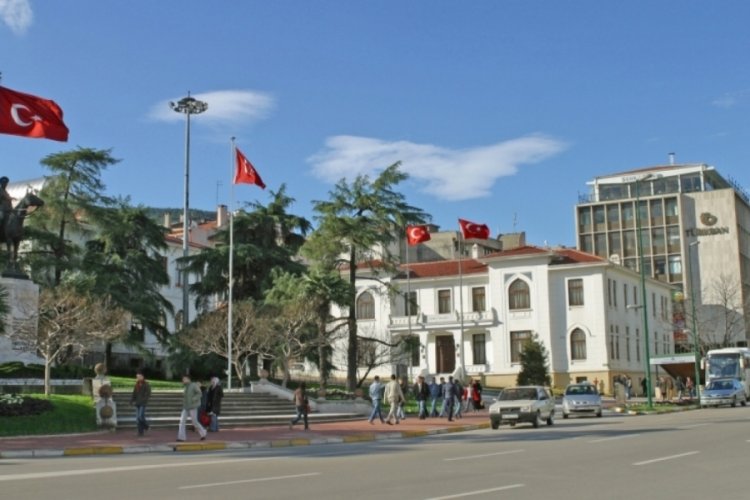 Bursa'nın kurtuluşunun 102. yıl d&ouml;n&uuml;m&uuml;nde bazı yollar trafiğe kapatılacak!