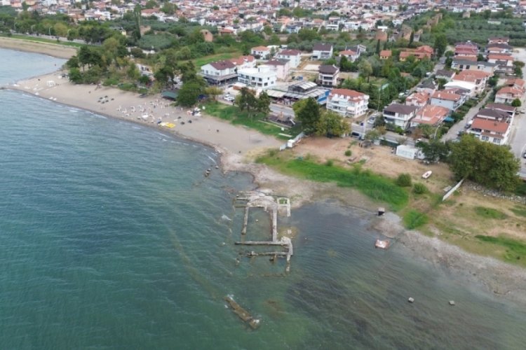 Bursa'da Arkeoloji Bölümü Başkanı Şahin, İznik gölündeki&nbsp;9 yıllık Bazilika araştırmalarını anlattı