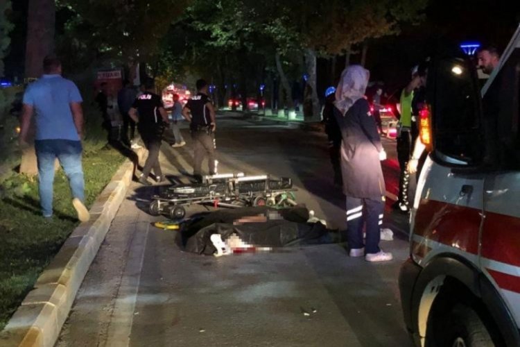 Elazığ'da motosiklet kazası: 2 &ouml;l&uuml;