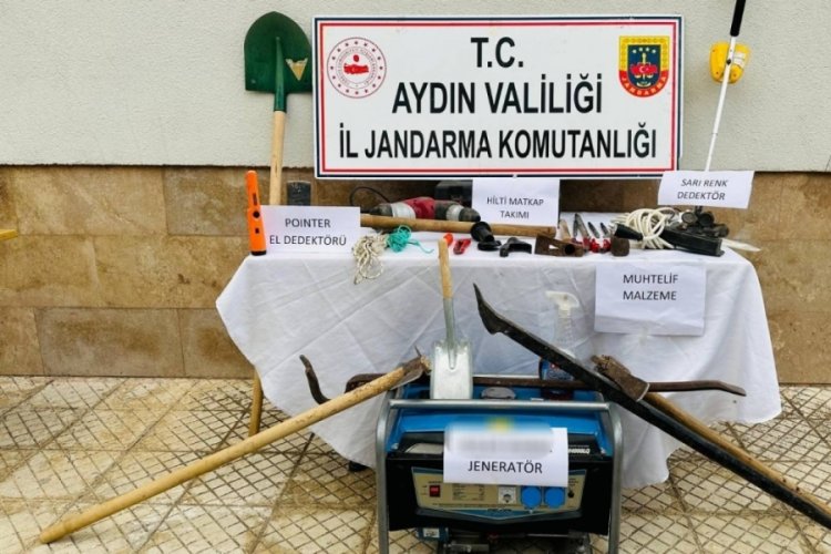 Ka&ccedil;ak kazı yapan 3 ş&uuml;pheli, yakalandı