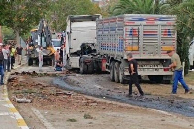 Balıkesir'de facianın eşiğinden d&ouml;n&uuml;ld&uuml;: Orta ref&uuml;j&uuml; aşan tır karşı şeride ge&ccedil;ti!