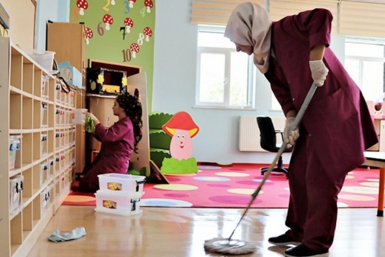 Eğitim sendikalarından okullarda temizlik personeli&nbsp;eksikliğine tepki!