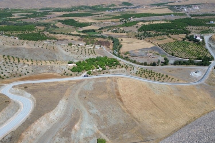 Malatya'da farklı noktalarda asfalt &ccedil;alışması aralıksız devam ediyor!