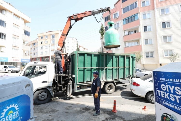 Kocaeli'de tonlarca atık geri dönüşüme götürüldü