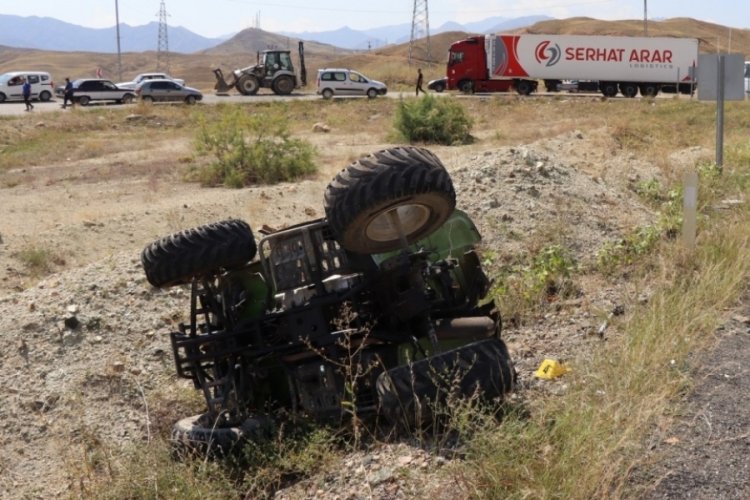 Erzurum'da minib&uuml;s ile ATV kaza yaptı! 1 &ouml;l&uuml;