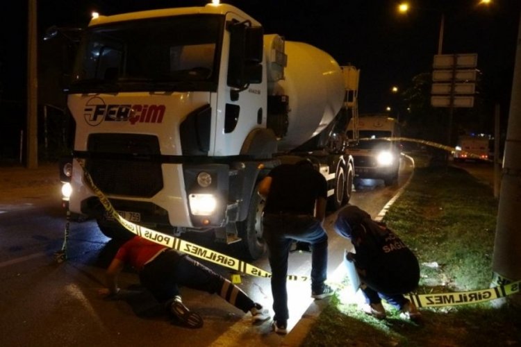 Beton mikserinin altında kalan 3 yaşındaki &ccedil;ocuk ağır yaralandı
