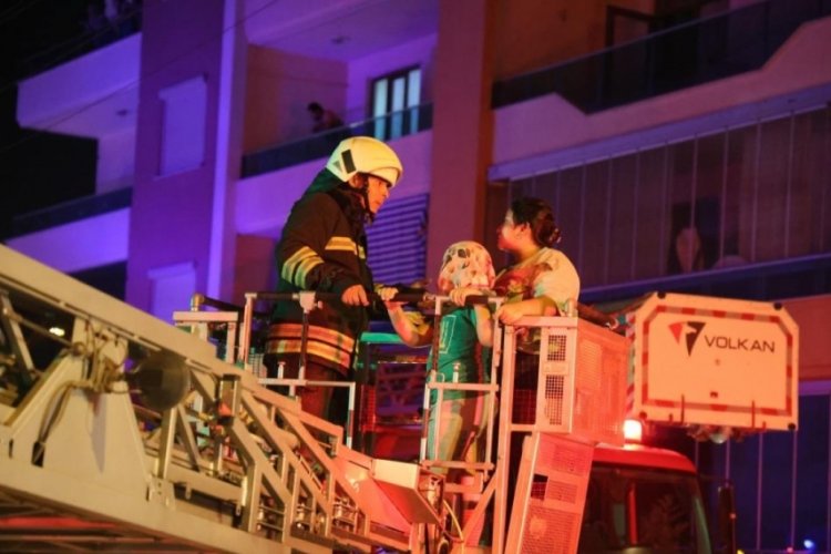 Konya binada &ccedil;ıkan yangında 2'si &ccedil;ocuk 6 kişi dumandan etkilendi