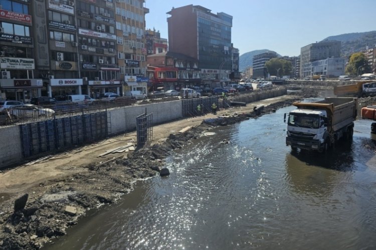 Zonguldak'ta dere ıslah &ccedil;alışması aralıksız devam ediyor!
