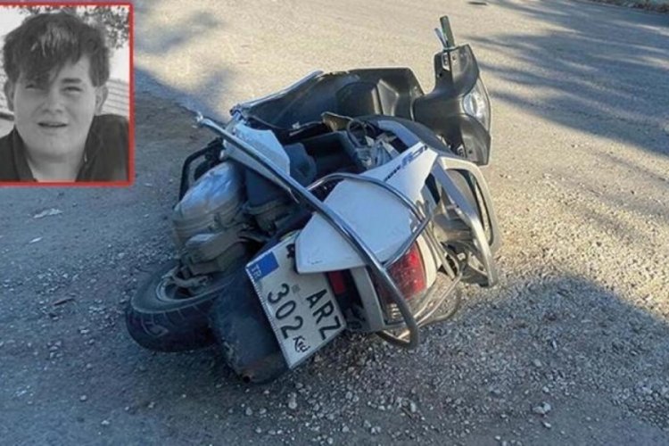 Manisa'da kamyonetle &ccedil;arpışan 14 yaşındaki motosikletli &ouml;ld&uuml;
