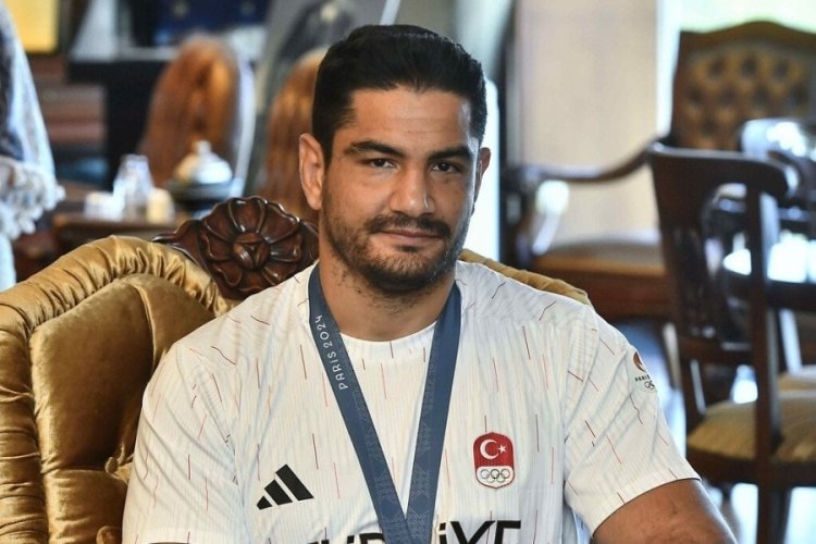 Taha Akg&uuml;l, G&uuml;reş Federasyonu başkanlığına aday oldu
