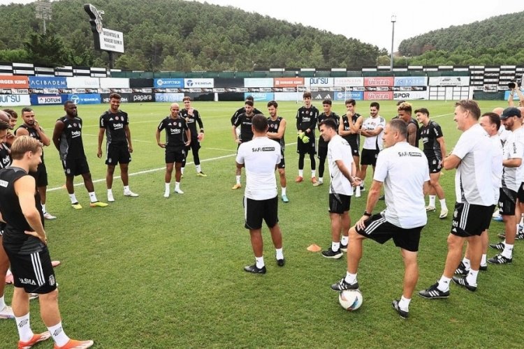 Trabzonspor - Beşiktaş ma&ccedil;ının muhtemel 11'leri a&ccedil;ıklandı