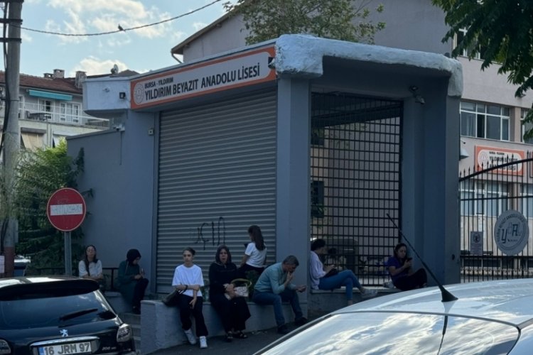 Bursa'da KPSS Orta&ouml;ğretim Sınavı heyecanı