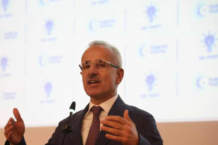 Bakan Uraloğlu'ndan Instagram yorumu: Ger&ccedil;ekten 9 g&uuml;n ne kaybettik?
