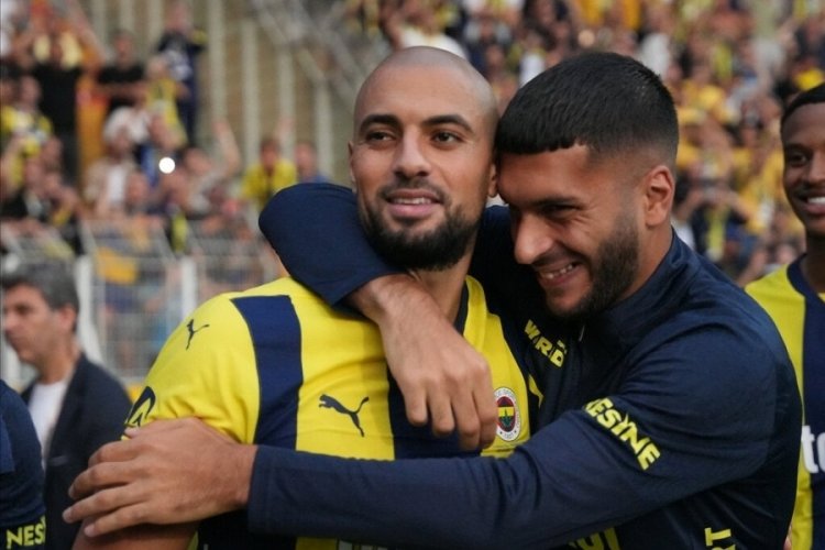 Fenerbah&ccedil;e'de Sofyan Amrabat ge&ccedil;er not almayı başardı