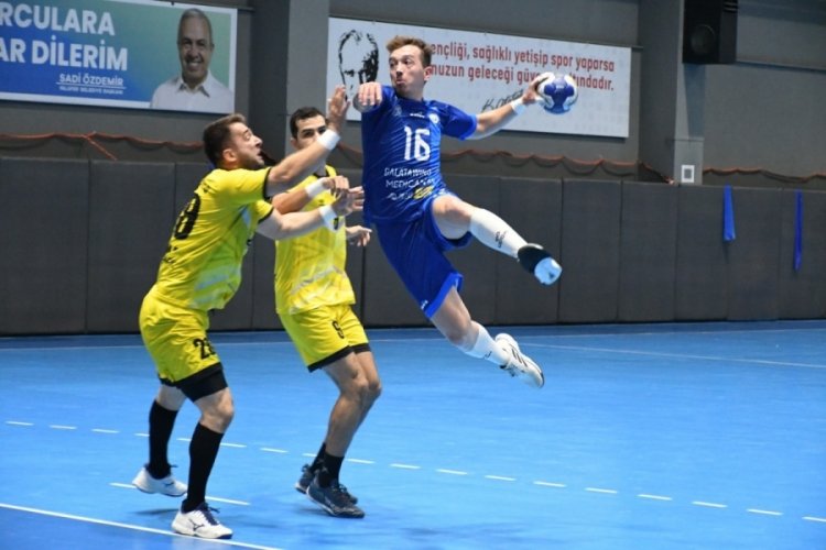 Nil&uuml;fer Belediyespor yoluna yenilgisiz devam ediyor