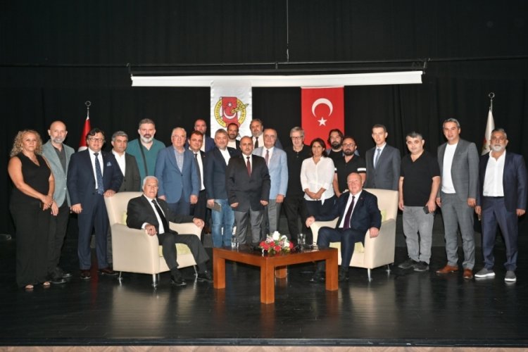 Başkan Bozbey Bursalı gazetecilerin sorularını yanıtladı