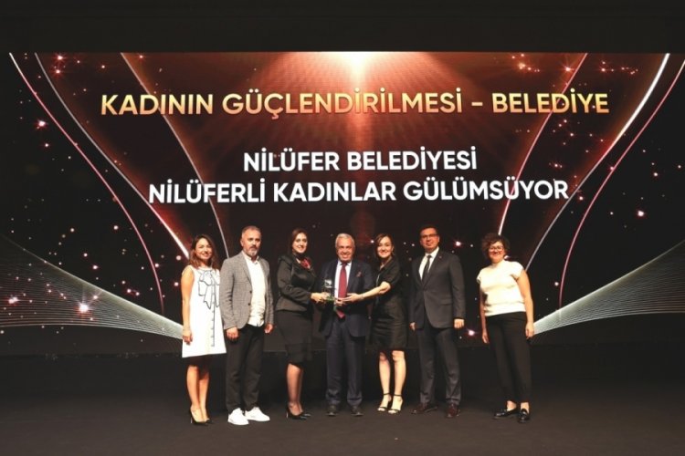 Nil&uuml;fer Belediyesi'ne s&uuml;rd&uuml;r&uuml;lebilirlik &ouml;d&uuml;l&uuml;